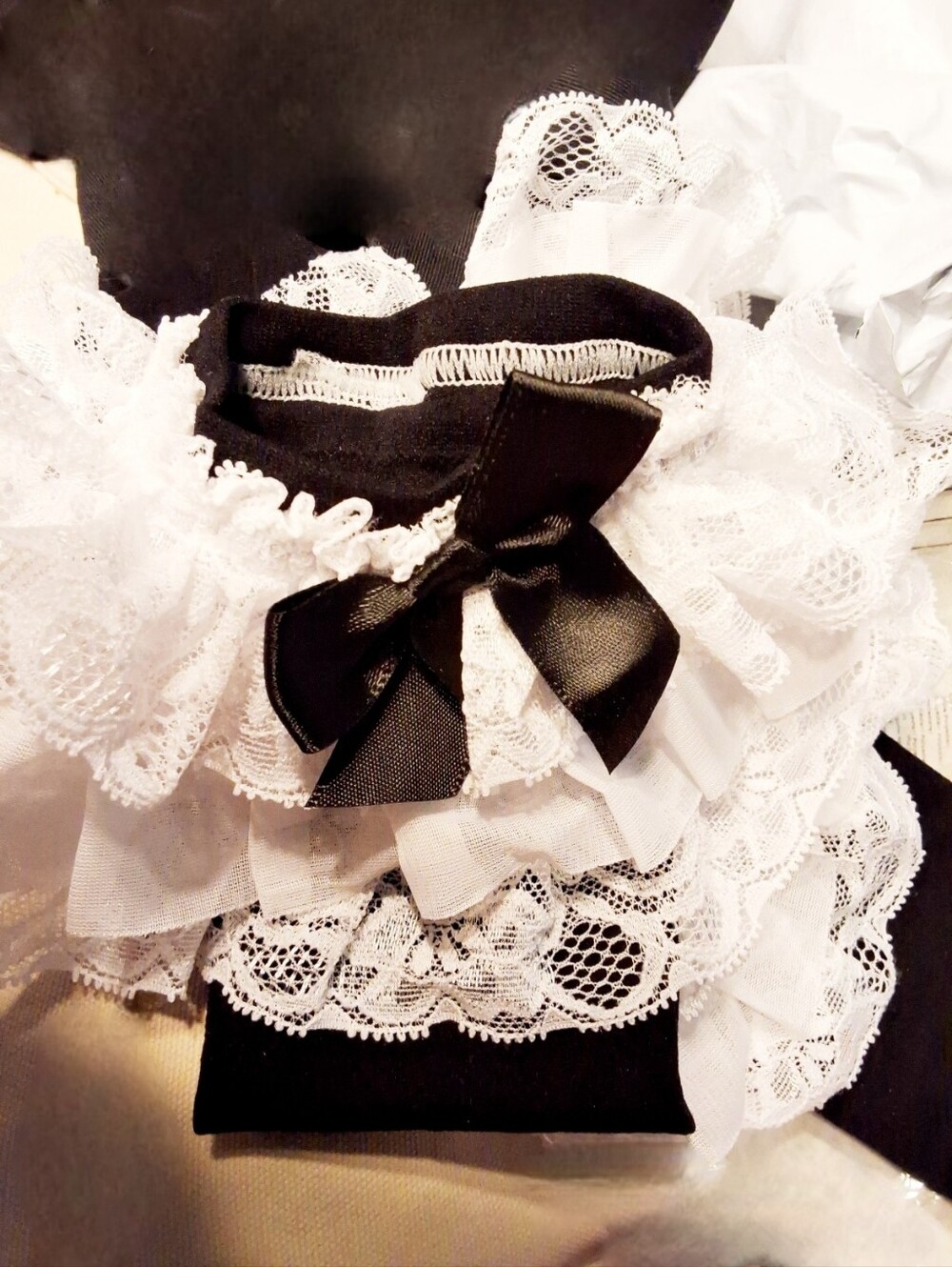 Black With White Ruffle Lolita Style Calf High Stockings - Picture 4 of 4